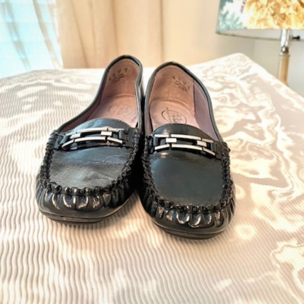 LifeStride women black loafers size 7
